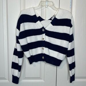 Striped sweater / cardigan